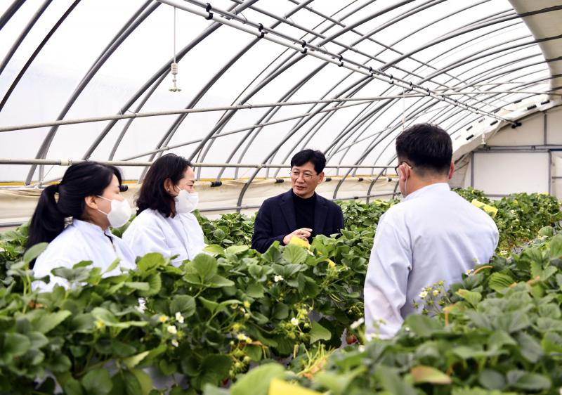 장수군, 청년농업인 생활안정 지원으로 농촌 미래 키운다